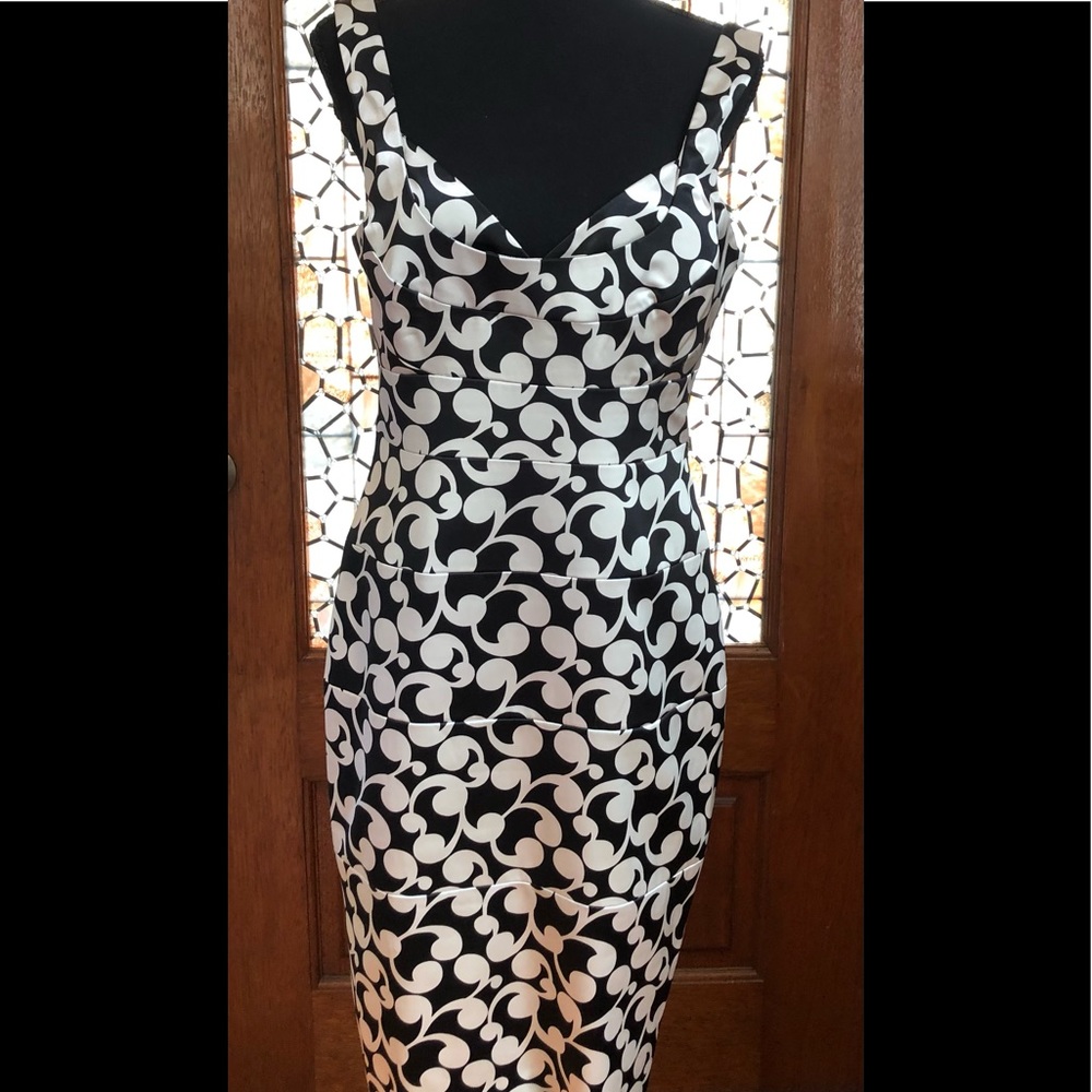 Off White and Black Sexy Elegant Dress